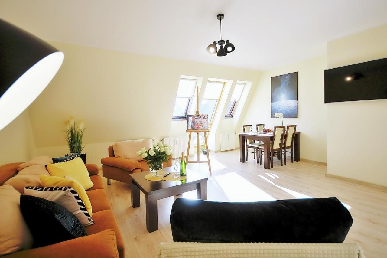 50 M Do Plazy Thobruk Apartamenty Piekna Dama Z Kolobrzegu エクステリア 写真