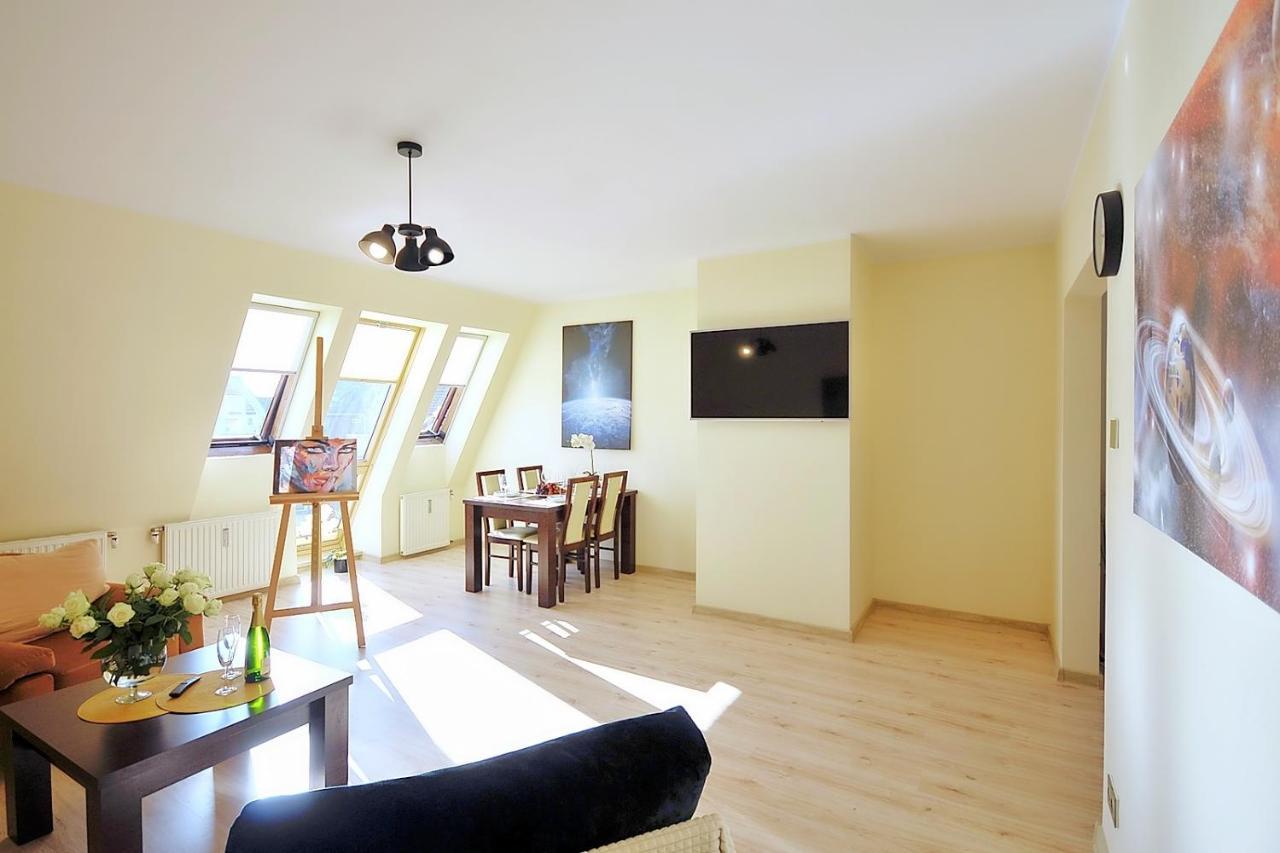 50 M Do Plazy Thobruk Apartamenty Piekna Dama Z Kolobrzegu エクステリア 写真