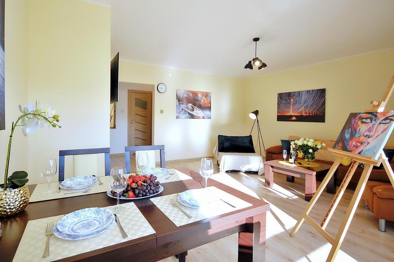 50 M Do Plazy Thobruk Apartamenty Piekna Dama Z Kolobrzegu エクステリア 写真