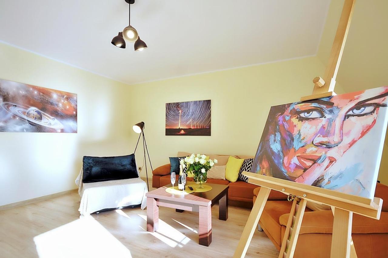50 M Do Plazy Thobruk Apartamenty Piekna Dama Z Kolobrzegu エクステリア 写真