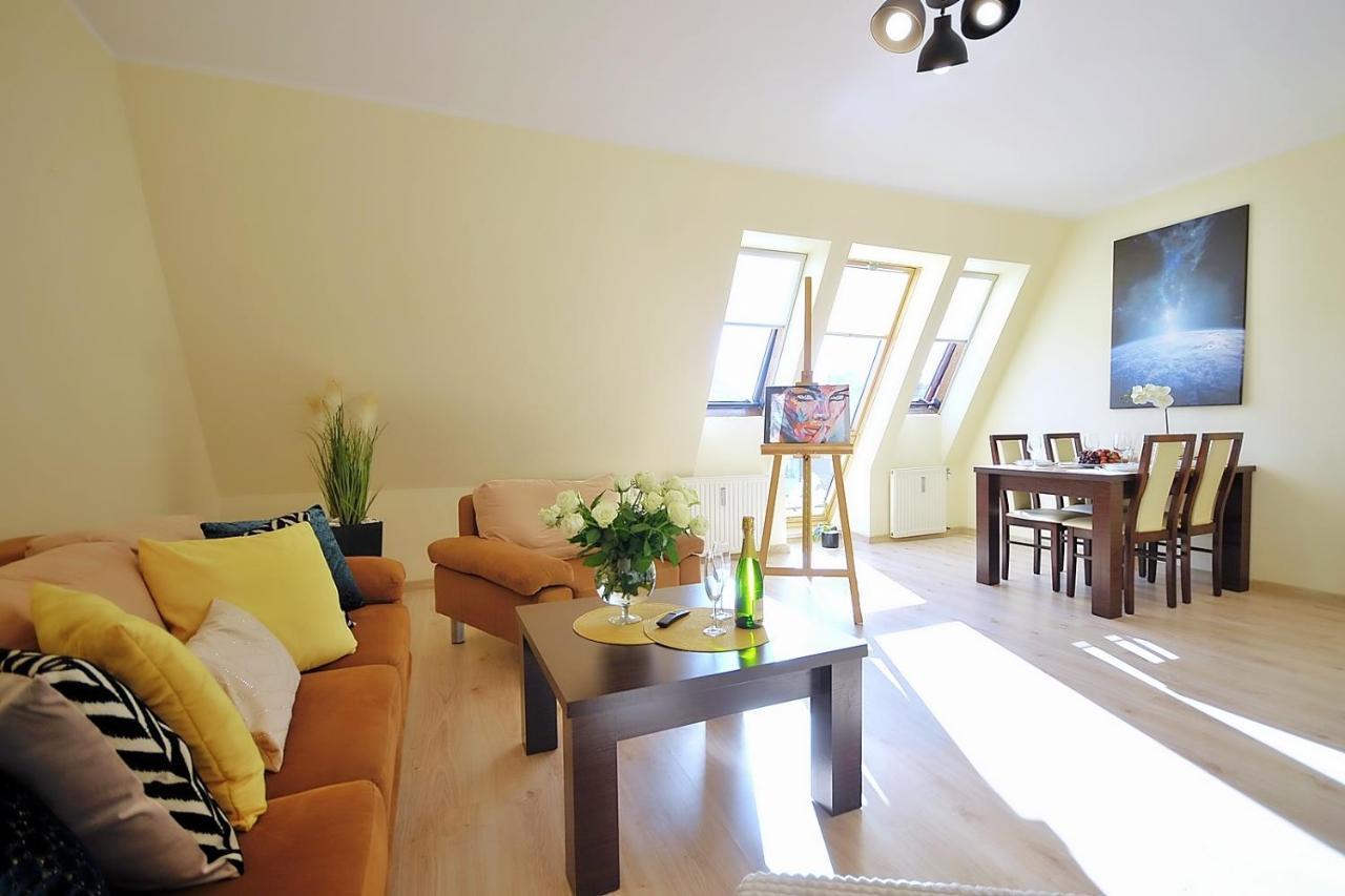 50 M Do Plazy Thobruk Apartamenty Piekna Dama Z Kolobrzegu エクステリア 写真